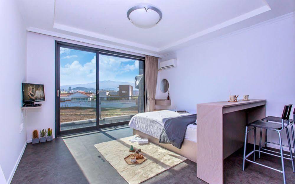 Maniju Pension Togŭnnae Dış mekan fotoğraf
